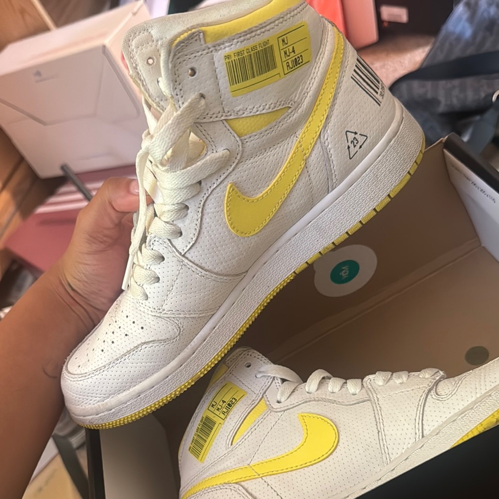 Nike High-Top Sneakers in White and Yellow